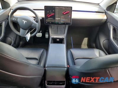 Zdjęcie 8 z 13 samochodu: 2022 TESLA MODEL Y VIN:7SAYGDEF8NF379635 - miniatura