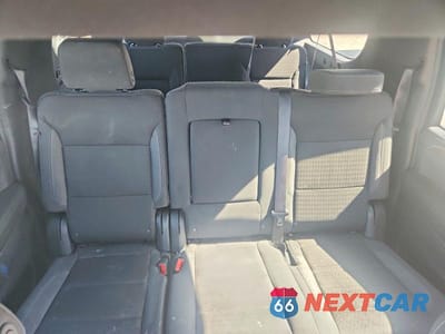 Zdjęcie 10 z 13 samochodu: 2024 CHEVROLET SUBURBAN K1500 LS VIN:1GNSKBKT2RR358707 - miniatura