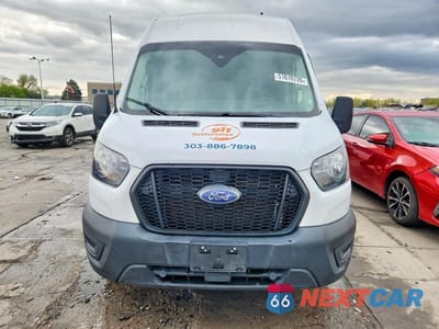 Piąte zdjęcie samochodu w środku: 2023 FORD TRANSIT 250 DELIVERY VAN VIN:1FTBR3U88PKA33407 - miniatura