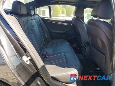 Zdjęcie 10 z 12 samochodu: 2018 BMW 530 XI VIN:WBAJA7C52JG907372 - miniatura