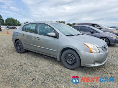 Czwarte zdjęcie samochodu z boku: 2010 NISSAN SENTRA 2.0 VIN:3N1AB6AP0AL714571 - miniatura