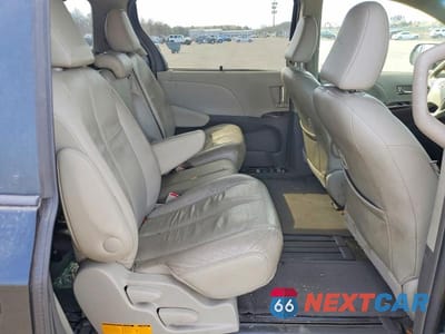 Zdjęcie 11 z 12 samochodu: 2013 TOYOTA SIENNA XLE 8-PASSENGER VIN:5TDYK3DC8DS370537 - miniatura
