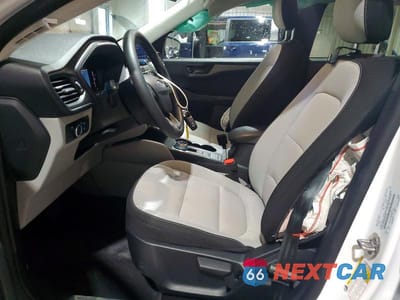 Zdjęcie 7 z 13 samochodu: 2025 FORD ESCAPE ACTIVE VIN:1FMCU9GN0SUB05202 - miniatura