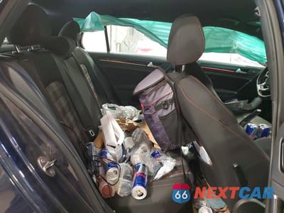 Zdjęcie 10 z 12 samochodu: 2017 VOLKSWAGEN GTI S VIN:3VW5T7AU1HM018908 - miniatura