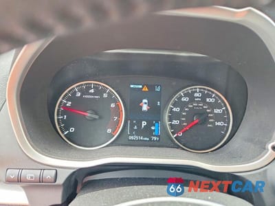 Zdjęcie 9 z 13 samochodu: 2019 MITSUBISHI ECLIPSE CROSS SE VIN:JA4AT5AAXKZ000368 - miniatura