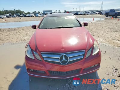 Piąte zdjęcie samochodu w środku: 2011 MERCEDES-BENZ E 350 VIN:WDDKJ5GBXBF084246 - miniatura