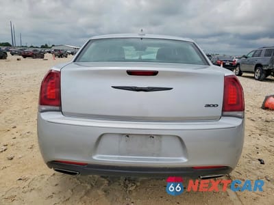 Zdjęcie 6 z 13 samochodu: 2020 CHRYSLER 300 TOURING VIN:2C3CCAAG9LH239394 - miniatura