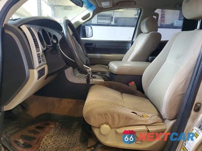 Zdjęcie 7 z 12 samochodu: 2009 TOYOTA TUNDRA GRADE VIN:5TFRU541X9X019929 - miniatura