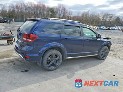 Trzecie zdjęcie samochodu z tyłu: 2019 DODGE JOURNEY CROSSROAD VIN:3C4PDDGG2KT795216 - miniatura