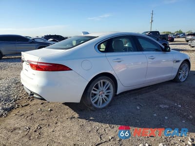 Trzecie zdjęcie samochodu z tyłu: 2016 JAGUAR XF PRESTIGE VIN:SAJBE4BV5GCY03777 - miniatura