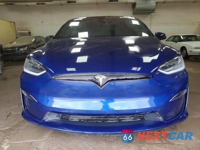 Piąte zdjęcie samochodu w środku: 2022 TESLA MODEL X VIN:7SAXCAE53NF350136 - miniatura