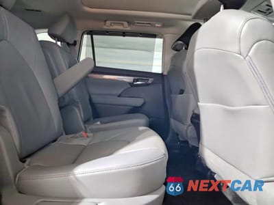 Zdjęcie 11 z 14 samochodu: 2025 TOYOTA HIGHLANDER HYBRID PLATINUM VIN:5TDEBRCH7SS686608 - miniatura