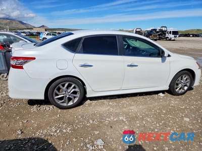 Trzecie zdjęcie samochodu z tyłu: 2014 NISSAN SENTRA SR VIN:3N1AB7AP8EY307466 - miniatura