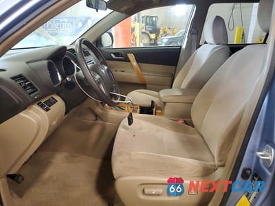 Zdjęcie 7 z 13 samochodu: 2009 TOYOTA HIGHLANDER HYBRID VIN:JTEEW41A492033941 - miniatura