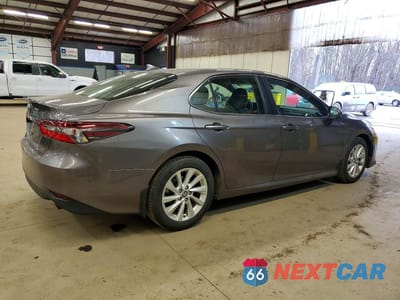 Trzecie zdjęcie samochodu z tyłu: 2023 TOYOTA CAMRY LE VIN:4T1C11AK4PU799036 - miniatura