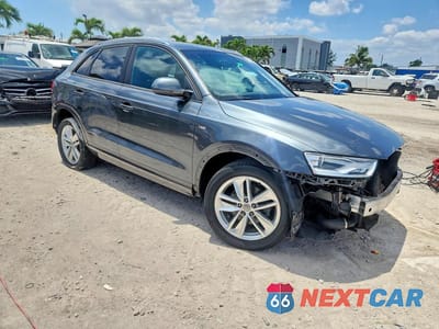 Czwarte zdjęcie samochodu z boku: 2018 AUDI Q3 PREMIUM VIN:WA1BCCFS4JR006563 - miniatura