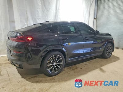 Trzecie zdjęcie samochodu z tyłu: 2026 BMW X6 XDRIVE40I VIN:5UX33EX08T9386494 - miniatura