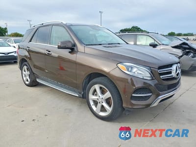 Czwarte zdjęcie samochodu z boku: 2016 MERCEDES-BENZ GLE 350 VIN:4JGDA5JB9GA783816 - miniatura