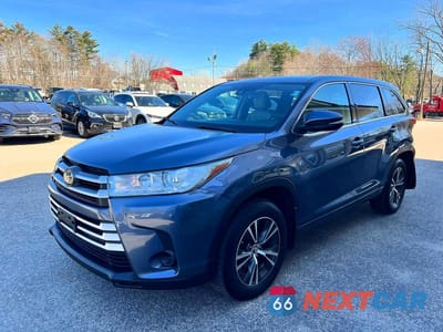 Drugie zdjęcie samochodu z przodu: 2018 TOYOTA HIGHLANDER LE VIN:5TDBZRFH0JS865615 - miniatura