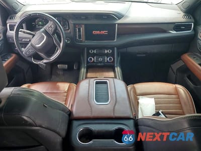 Zdjęcie 8 z 13 samochodu: 2023 GMC YUKON XL DENALI ULTIMATE VIN:1GKS2KKL0PR344766 - miniatura