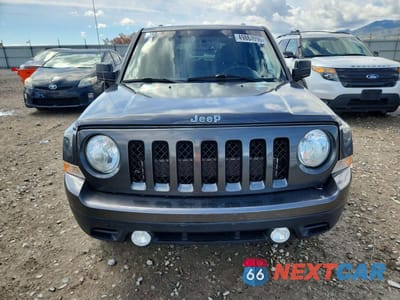 Piąte zdjęcie samochodu w środku: 2016 JEEP PATRIOT SPORT VIN:1C4NJPBA5GD642802 - miniatura