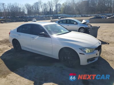 Czwarte zdjęcie samochodu z boku: 2015 BMW 335 XI VIN:WBA3B9G59FNR93178 - miniatura