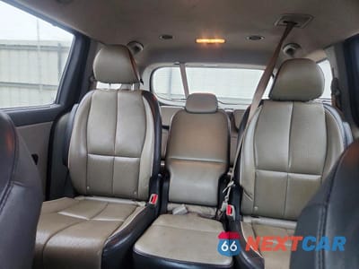 Zdjęcie 10 z 13 samochodu: 2016 KIA SEDONA EX VIN:KNDMC5C16G6153614 - miniatura
