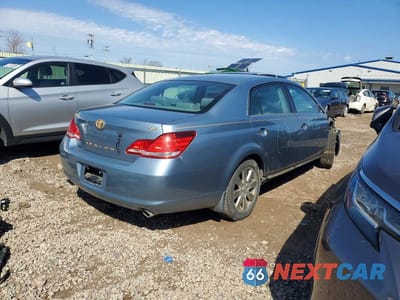 Trzecie zdjęcie samochodu z tyłu: 2005 TOYOTA AVALON XLS VIN:4T1BK36B15U009976 - miniatura