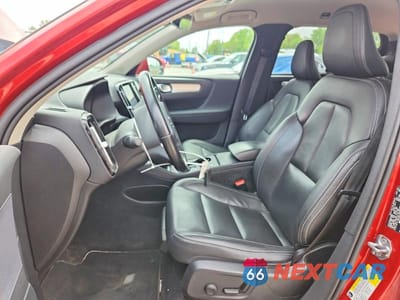 Zdjęcie 7 z 13 samochodu: 2019 VOLVO XC40 T5 MOMENTUM VIN:YV4162UK0K2138264 - miniatura