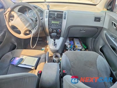 Zdjęcie 8 z 12 samochodu: 2006 HYUNDAI TUCSON GLS VIN:KM8JN12D76U384559 - miniatura