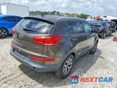 Trzecie zdjęcie samochodu z tyłu: 2015 KIA SPORTAGE LX VIN:KNDPB3AC3F7734120 - miniatura