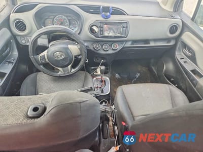 Zdjęcie 8 z 13 samochodu: 2015 TOYOTA YARIS 3-DOOR LE VIN:VNKJTUD3XFA023917 - miniatura