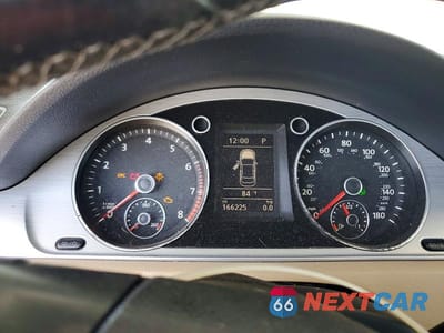 Zdjęcie 9 z 12 samochodu: 2014 VOLKSWAGEN CC SPORT VIN:WVWBP7AN4EE530313 - miniatura