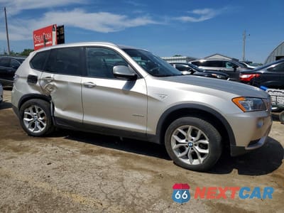 Czwarte zdjęcie samochodu z boku: 2013 BMW X3 XDRIVE28I VIN:5UXWX9C56D0A29947 - miniatura