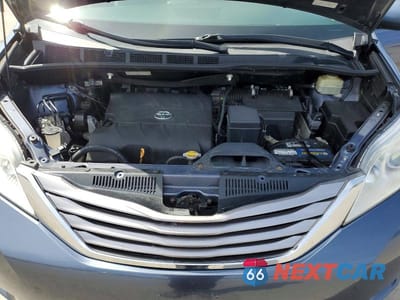 Zdjęcie 12 z 13 samochodu: 2016 TOYOTA SIENNA XLE PREMIUM 7-PASSENGER VIN:5TDDK3DC7GS137039 - miniatura