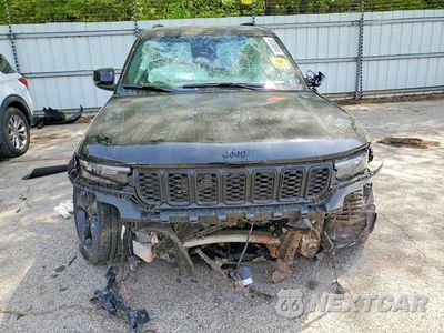 Piąte zdjęcie samochodu w środku: 2025 JEEP GRAND CHEROKEE L LIMITED VIN:1C4RJKBG2S8737358 - miniatura