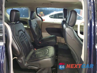 Zdjęcie 11 z 13 samochodu: 2017 CHRYSLER PACIFICA TOURING L VIN:2C4RC1BG4HR758052 - miniatura