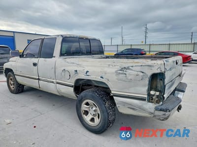 Drugie zdjęcie samochodu z przodu: 1996 DODGE 1500 RAM V VIN:3B7HC13Z9TG192920 - miniatura