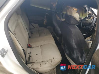 Zdjęcie 10 z 12 samochodu: 2018 FORD FOCUS SE VIN:1FADP3K22JL226639 - miniatura