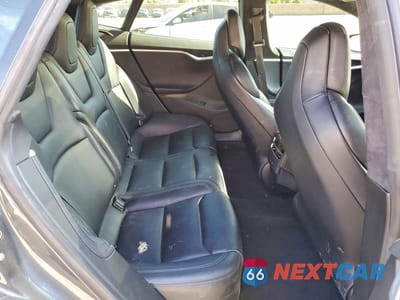 Zdjęcie 10 z 13 samochodu: 2018 TESLA MODEL S VIN:5YJSA1E27JF242566 - miniatura
