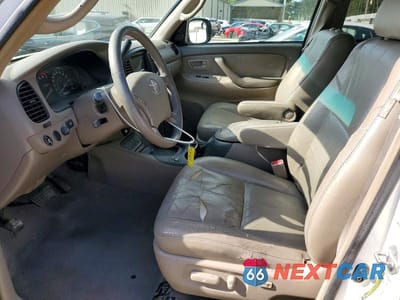 Zdjęcie 7 z 13 samochodu: 2005 TOYOTA SEQUOIA SR5 VIN:5TDZT34A75S255462 - miniatura