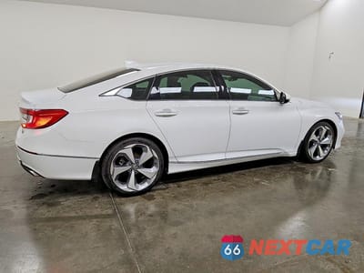 Trzecie zdjęcie samochodu z tyłu: 2020 HONDA ACCORD TOURING VIN:1HGCV2F95LA018073 - miniatura