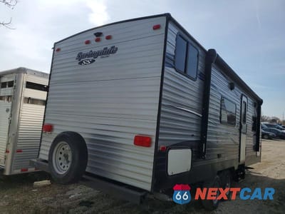 Czwarte zdjęcie samochodu z boku: 2018 KEYSTONE SPRINGDALE CAMPER VIN:4YDT2602XJ3153039 - miniatura