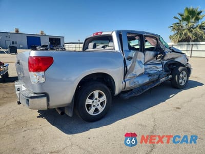 Trzecie zdjęcie samochodu z tyłu: 2012 TOYOTA TUNDRA CREWMAX SR5 VIN:5TFEY5F10CX117181 - miniatura