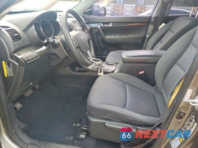 Zdjęcie 7 z 13 samochodu: 2013 KIA SORENTO LX VIN:5XYKT3A65DG325117 - miniatura