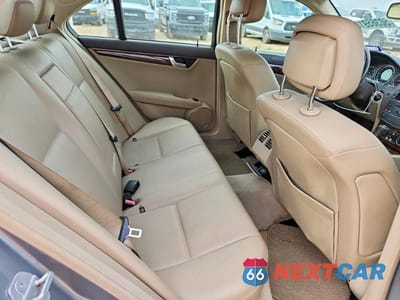 Zdjęcie 10 z 12 samochodu: 2009 MERCEDES-BENZ C 300 4MATIC VIN:WDDGF81X29F232512 - miniatura