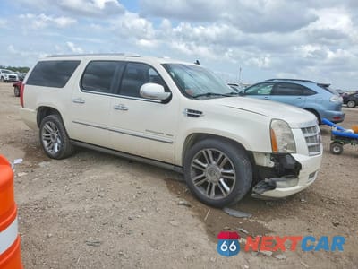 Czwarte zdjęcie samochodu z boku: 2013 CADILLAC ESCALADE ESV PLATINUM VIN:1GYS4KEF9DR171136 - miniatura