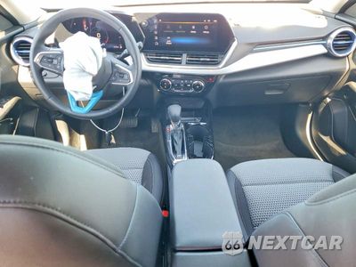 Zdjęcie 8 z 13 samochodu: 2025 CHEVROLET TRAX 1LT VIN:KL77LHEP1SC270430 - miniatura