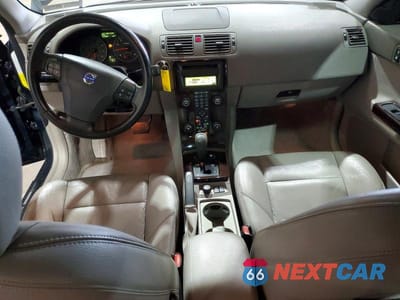 Zdjęcie 8 z 11 samochodu: 2006 VOLVO S40 2.4I VIN:YV1MS382X62216352 - miniatura