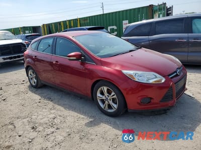 Czwarte zdjęcie samochodu z boku: 2014 FORD FOCUS SE VIN:1FADP3K26EL106915 - miniatura